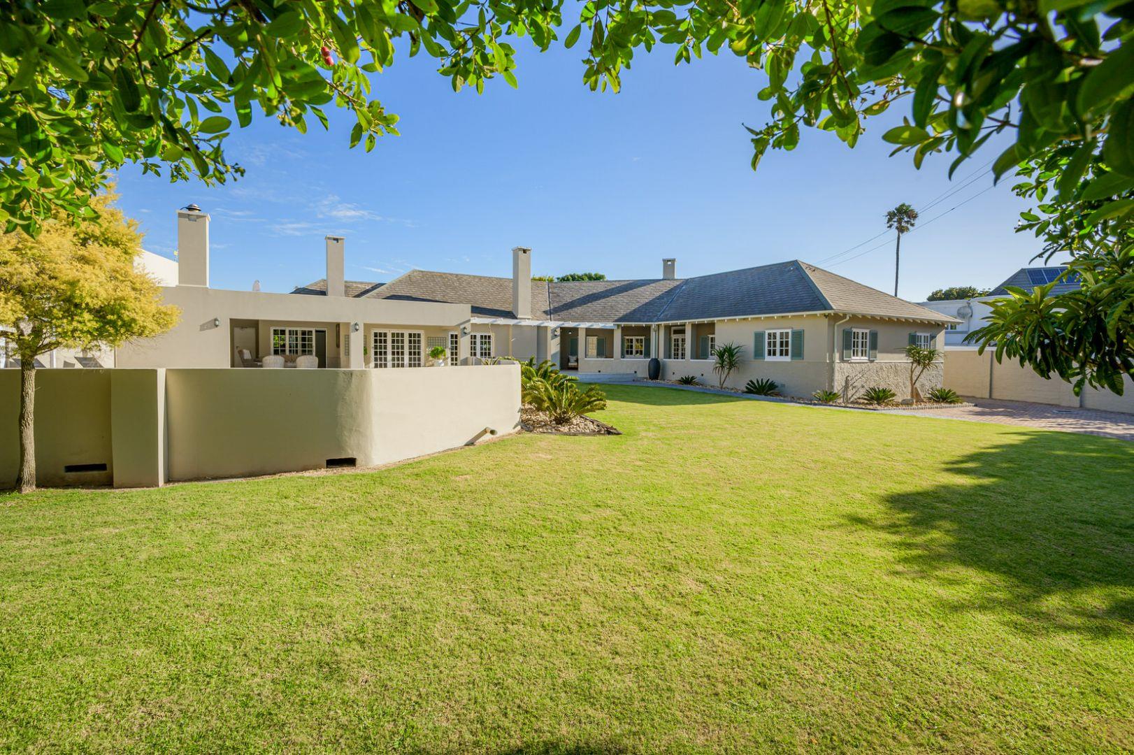 5 Bedroom Property for Sale in Mill Park Eastern Cape